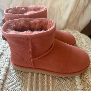 UGG Boots 🎀